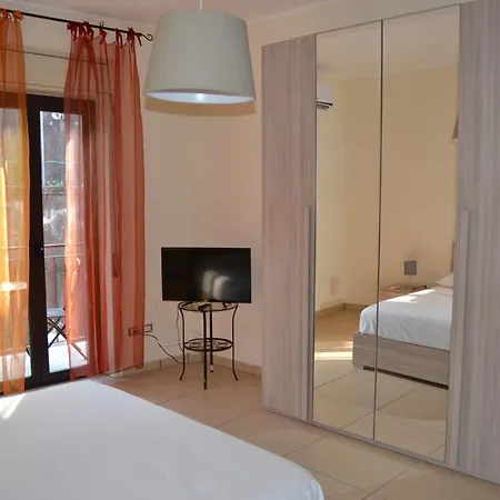 Chez Amelie & Jean-louis Apartment Catania